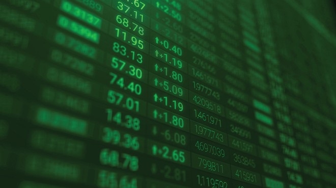 VN-Index tăng 25,85 điểm (1,76%) để leo lên mức cao nhất trong ngày.