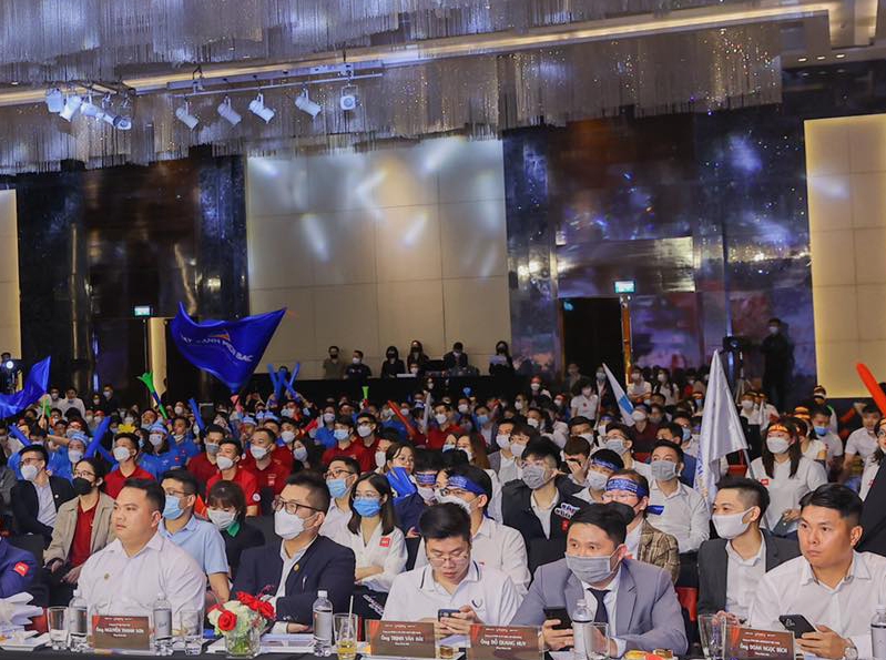 Với thông điệp “It’s show time”, Lễ ra quân The Show Quang Binh khởi động hành trình khám phá mới tại vương quốc hang động, thu hút sự tham gia của 13 đại lý cùng đông đảo tư vấn viên giàu kinh nghiệm, góp phần tăng thêm sức sức nóng cho thị trường bất động sản đầu năm.