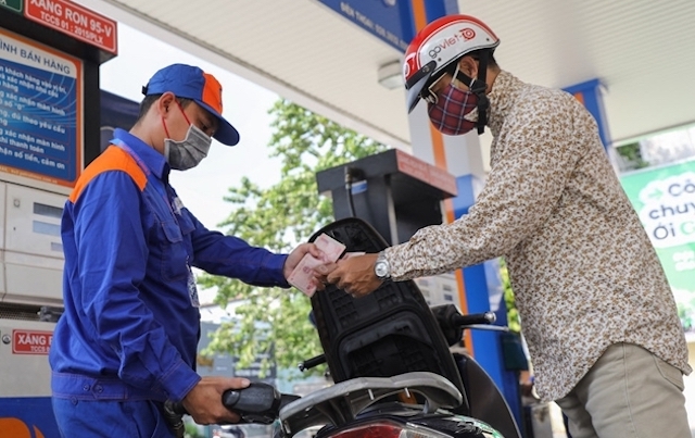 Quyết định giảm thuế bảo vệ môi trường vừa được Quốc hội thông qua rất kịp thời trong bối cảnh sức khỏe của doanh nghiệp và cả nền kinh tế trong giai đoạn này đang ốm yếu, cần hồi phục