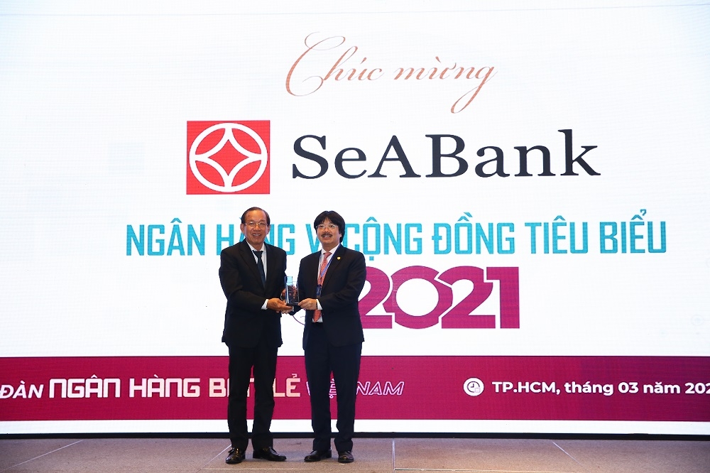 SeABank được vinh danh Ngân hàng vì cộng đồng tiêu biểu 2021.