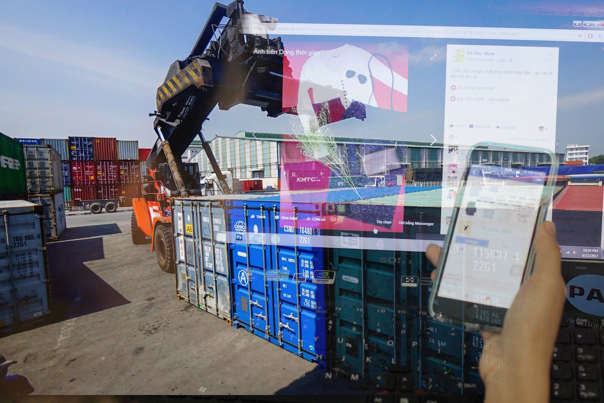 Xuất khẩu trực tuyến hàng Việt thông qua các sàn thương mại điện tử xuyên biên giới đang được nhiều doanh nghiệp lựa chọn.