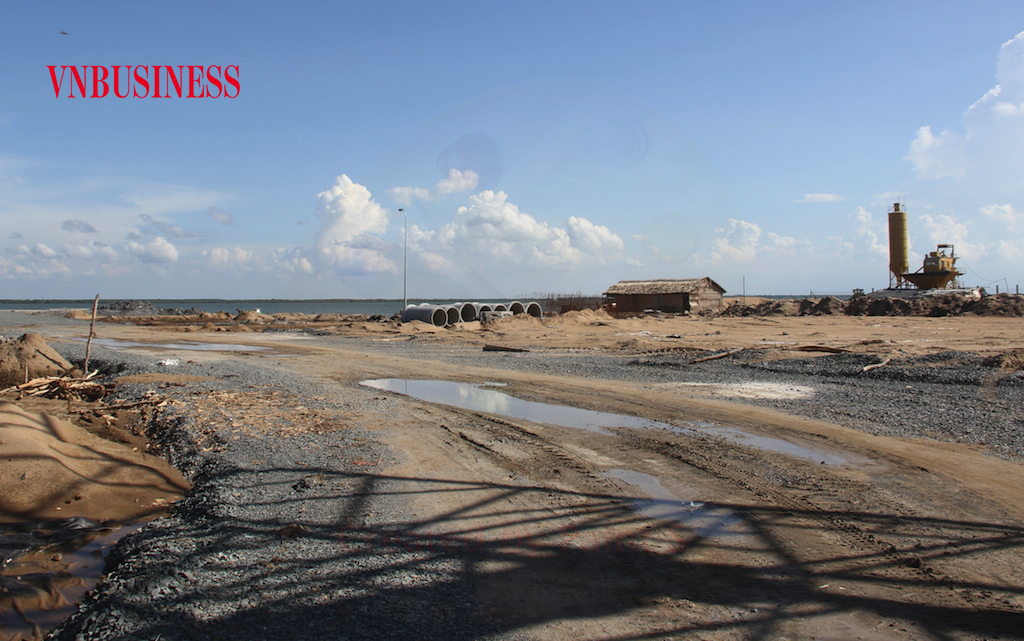 HoREA đề nghị UBND Tp.HCM sớm tháo gỡ vướng mắc về thủ tục đầu tư xây dựng của các dự án bất động sản không thuộc diện bị rà soát pháp lý.