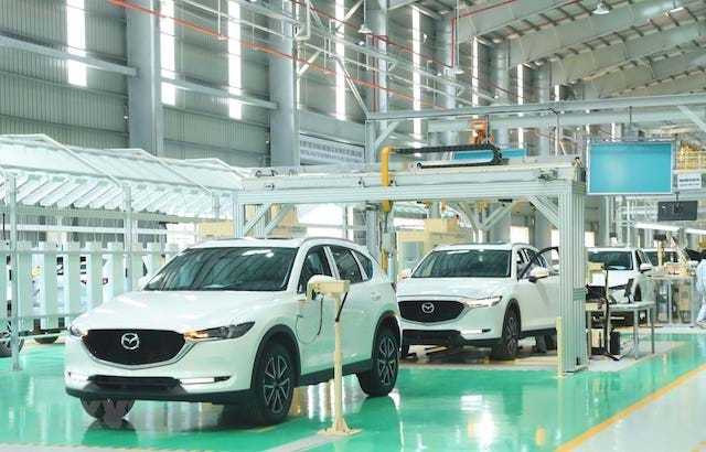 Doanh nghiệp và người tiêu dùng rất mong chờ chính sách giảm thuế TTĐB được ban hành giúp giá xe giảm và nhiều người có thể mua ô tô với giá rẻ hơn hiện nay.