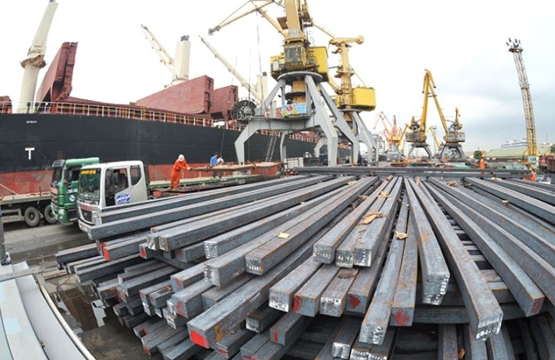Lượng thép xuất khẩu trong quý I đạt khoảng 2,275 triệu tấn, với kim ngạch 2,3 tỷ USD, tương ứng giảm 22,15% và tăng 12,53% so với cùng kỳ năm trước (Ảnh: Int)