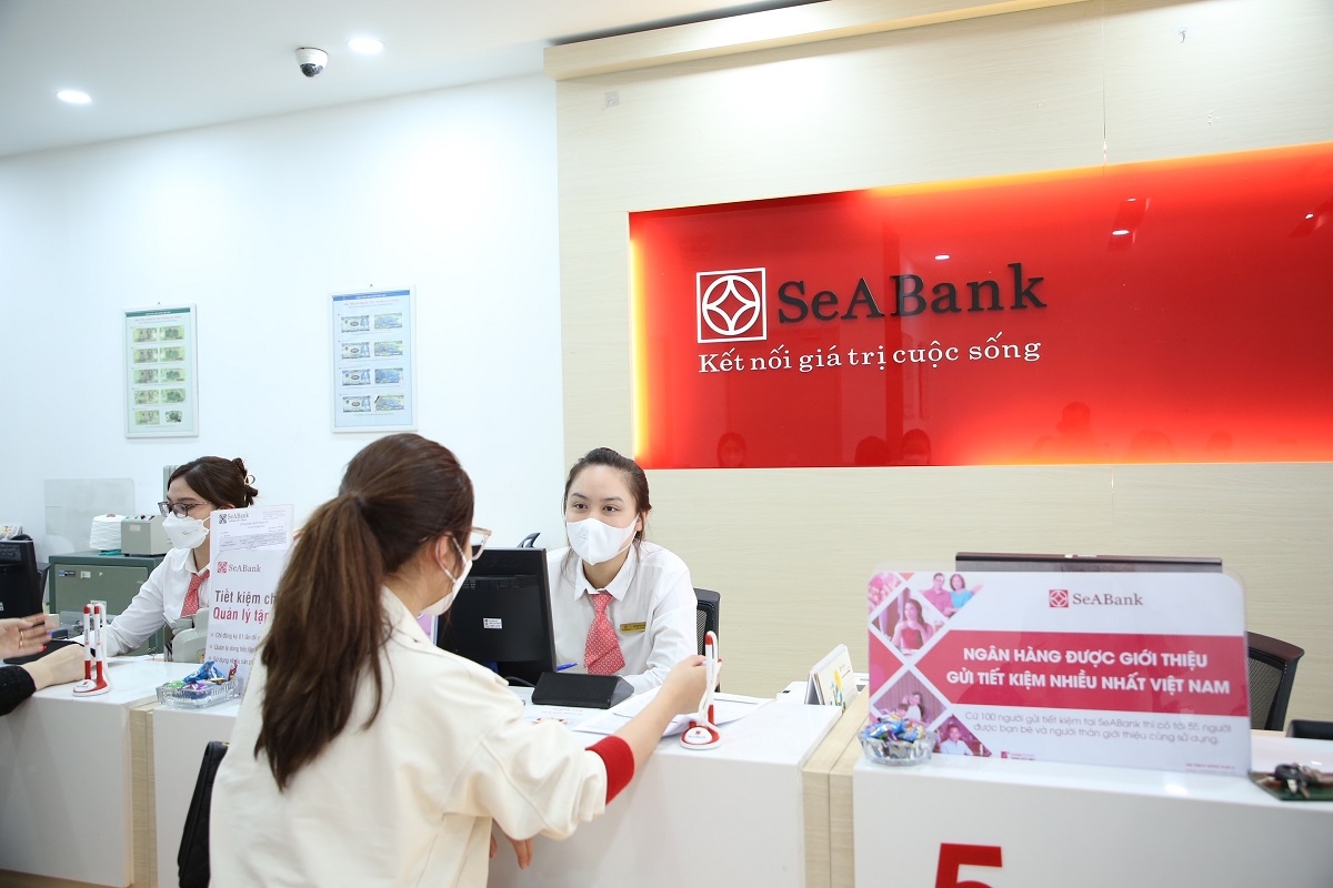 Moody’s nâng mức đánh giá tín dụng cơ sở của SeABank lên B1.