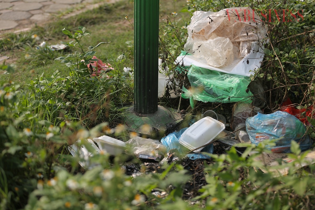 Rác thải không được đưa vào vị trí tập trung để tiến hành xử lý.