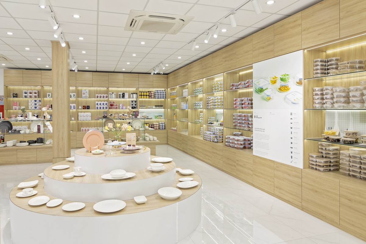 Một showroom của Inochi tại Nam Kỳ Khởi Nghĩa (TP.HCM) được thiết kế và trưng bày theo phong cách Nhật Bản.