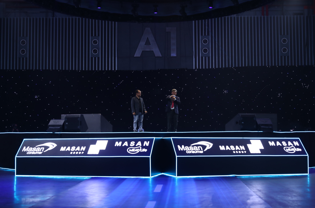 Tiến sĩ Nguyễn Đăng Quang - Chủ tịch HĐQT Tập đoàn Masan và Tiến sĩ Nguyễn An Nguyên - Nhà sáng lập kiêm Tổng Giám đốc Trusting Social.