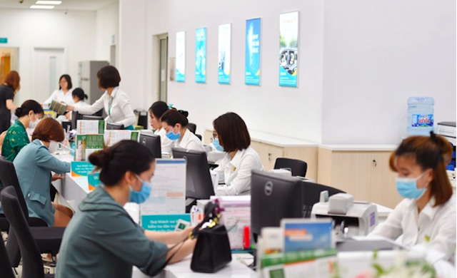 Các vị trí công nghệ thông tin và bán hàng đang được doanh nghiệp tài chính ngân hàng tuyển dụng số lượng lớn đầu năm 2022. (Ảnh: Int)