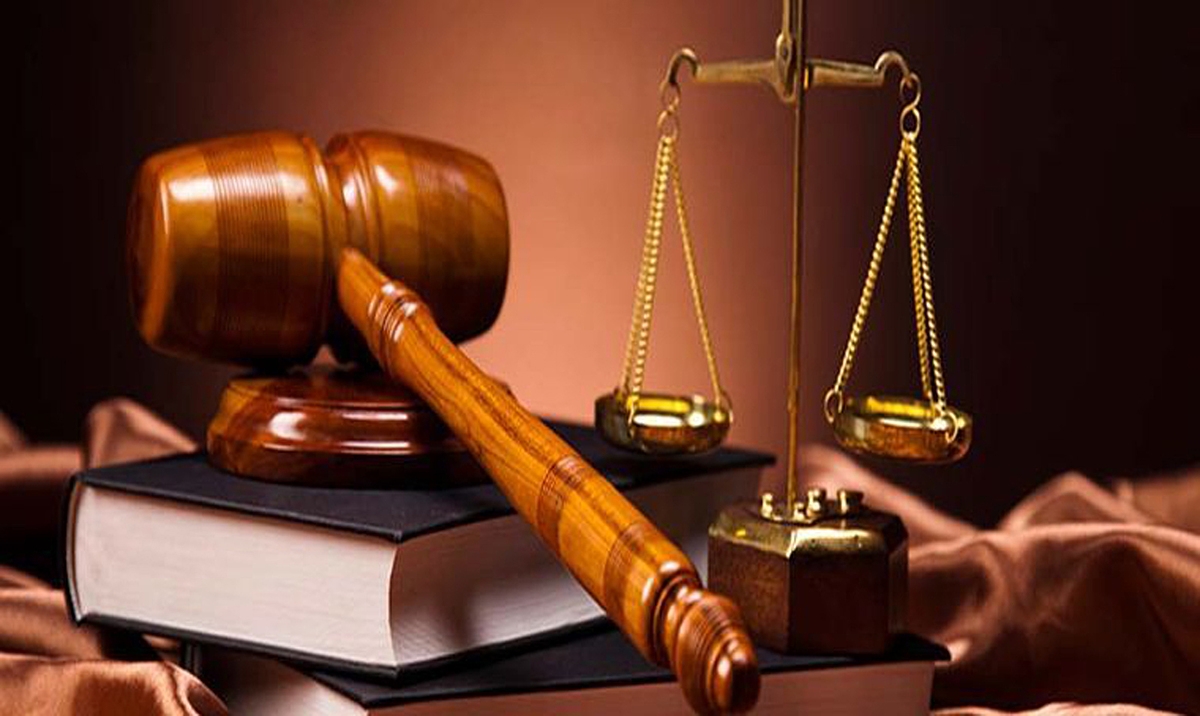 CTCP Bóng đèn Phích nước Rạng Đông và CTCP Nước giải khát Chương Dương bị SSC xử phạt số tiền tổng cộng 235 triệu đồng.