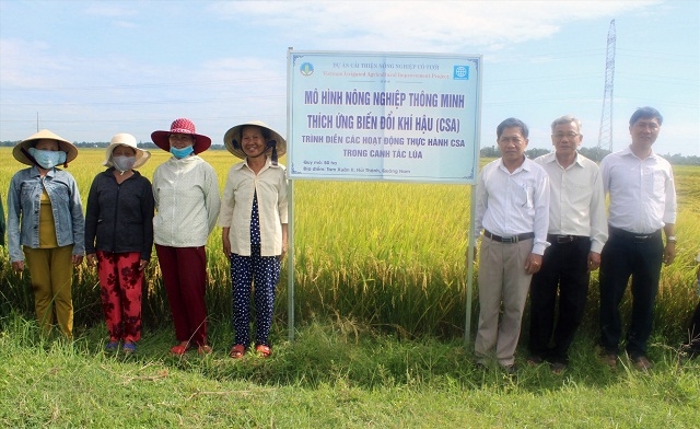 Sản xuất nông nghiệp thông minh, thích ứng với BĐKH đang được các HTX ứng dụng hiệu quả.