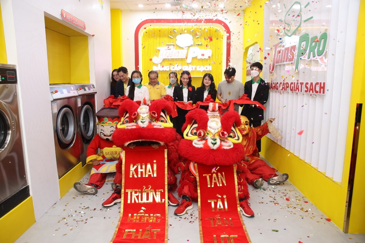 Ban lãnh đạo cắt băng khai trương, chính thức đưa Joins Pro đi vào hoạt động từ 12_05_2022.