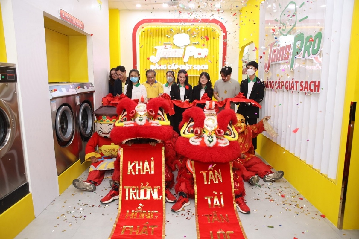 Ban lãnh đạo cắt băng khai trương, chính thức đưa Joins Pro đi vào hoạt động từ 12_05_2022.