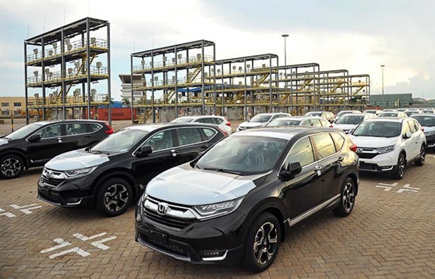 Dù lượng ô tô nhập khẩu trong tháng 4 tăng 25% nhưng không đủ đáp ứng nhu cầu của thị trường