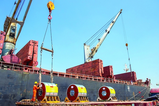 Luỹ kế kim ngạch xuất, nhập khẩu hàng hoá có thuế tính đến ngày 15/4/2022 đạt khoảng 42,8 tỷ USD, tăng 7,86% so cùng kỳ năm 2021