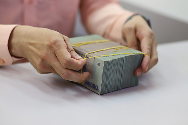 Hiện nay, chi nhánh của nhiều ngân hàng ở nhiều địa phương trên cả nước cũng đang rao bán loạt bất động sản để thu hồi nợ.