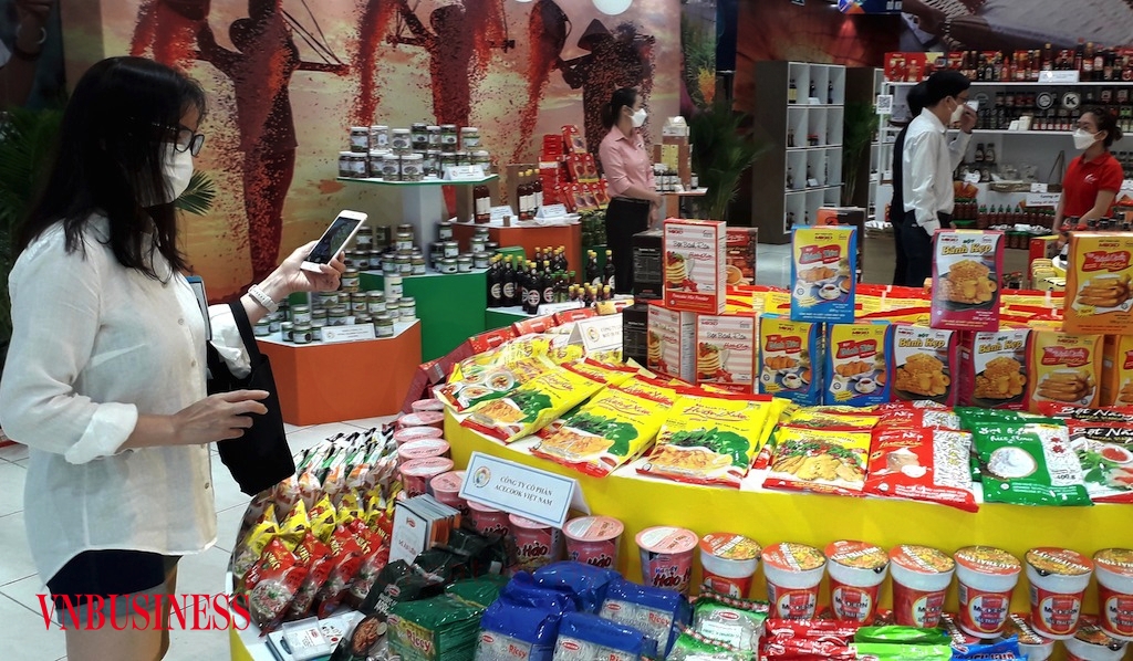 Thói quen sử dụng Internet trên smartphone đã ảnh hưởng lớn đến quyết định mua hàng của người tiêu dùng Việt.