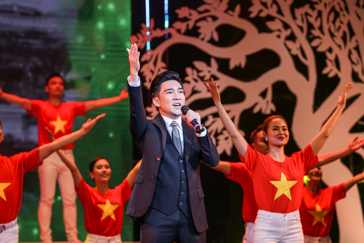 Nghệ sỹ Quang Hà.