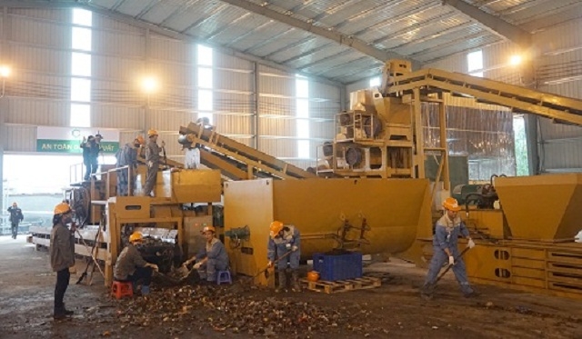 Hà Nội đang đẩy mạnh xã hội hoá, hỗ trợ các HTX cùng chung tay giải quyết, giảm thiểu ô nhiễm môi trường.