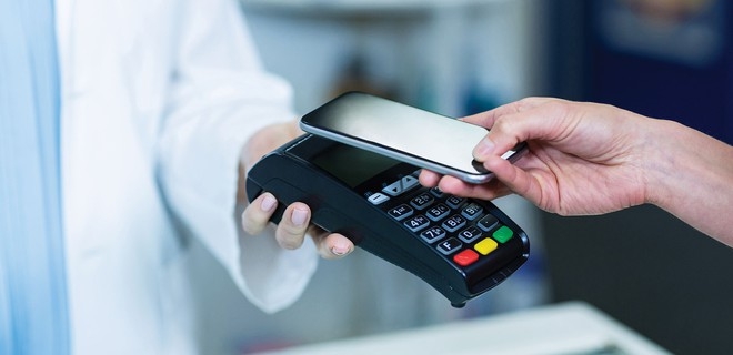 Trong 4 tháng đầu năm thanh toán không dùng tiền mặt qua điện thoại di động tăng tương ứng 97,65% và 86,68%