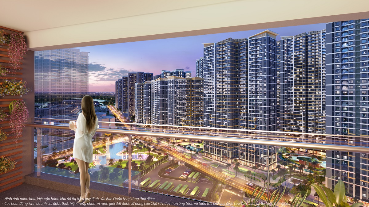 Ngắm nhìn quảng trường Golden Eagle ngay tại ban công.