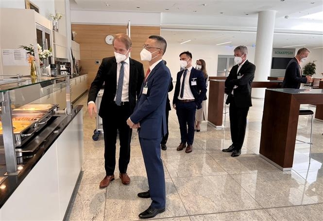 Việt Nam cần nâng cao hơn nữa chất lượng nguồn nhân lực, cơ sở hạ tầng để đón dòng vốn từ Đức.