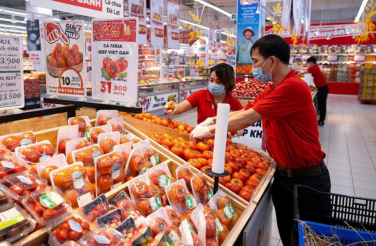 Hà Nội sẽ phát triển 3 trung tâm thương mại, 10 siêu thị, 100 cửa hàng tiện lợi trong thời gian tới.