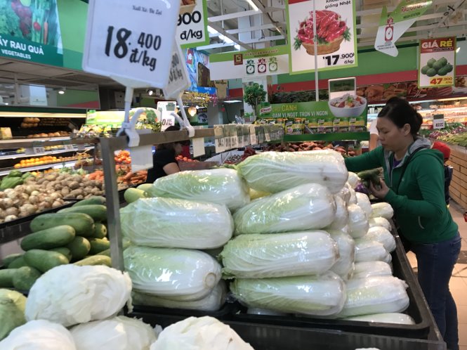 Một quầy bán rau Đà Lạt ở siêu thị.