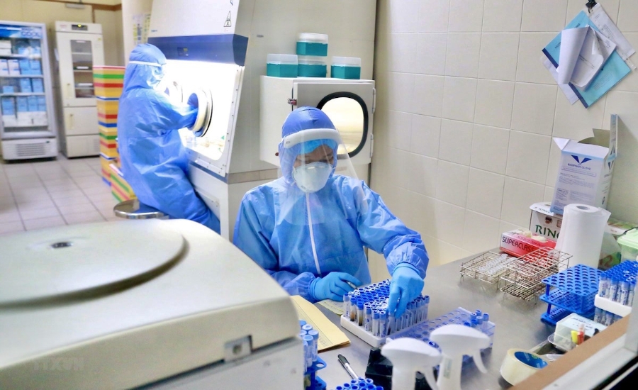 Nhiều bệnh viện trên cả nước đang thiếu thuốc, vật tư y tế.