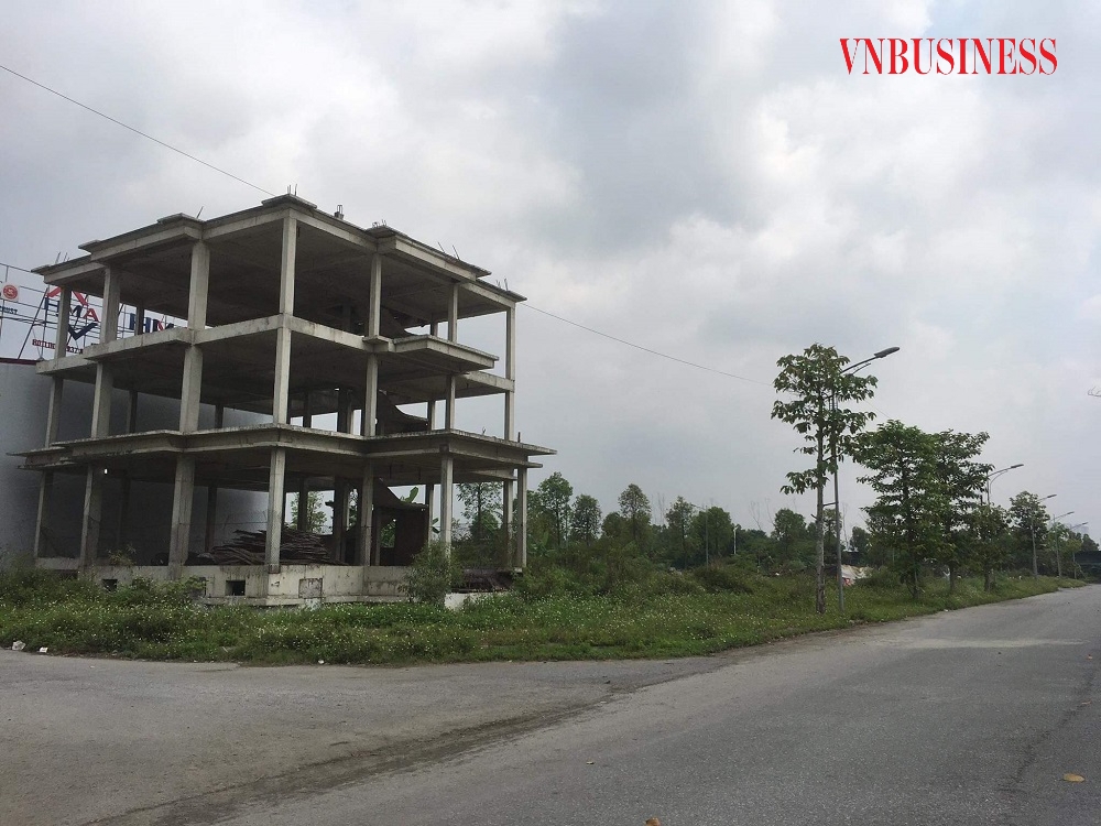 Những căn biệt thự còn dang dở.