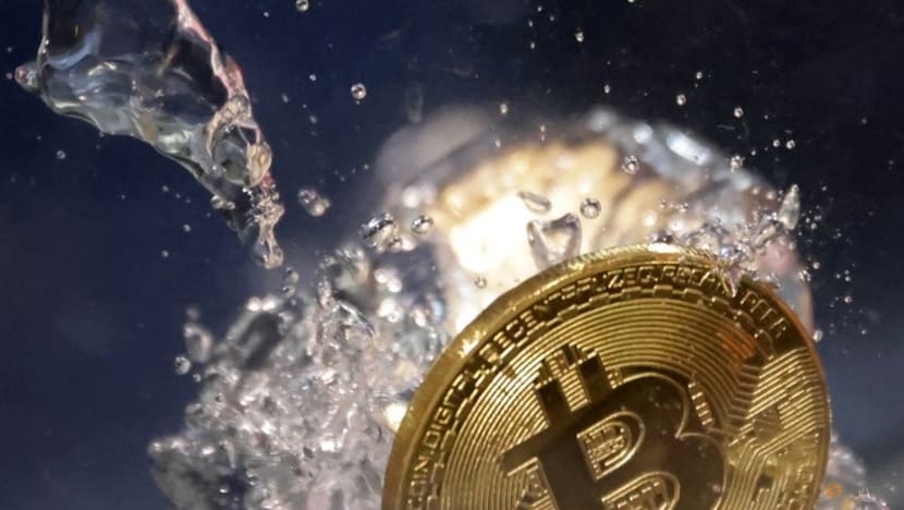 Bitcoin phục hồi, tăng 7,6% để vượt qua 20.400 đô la.