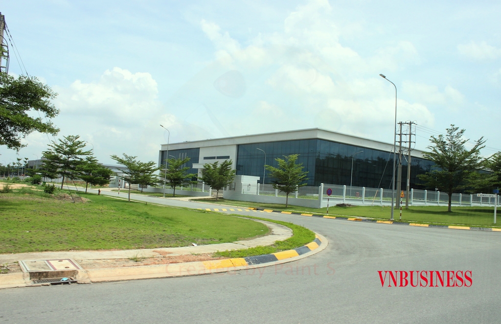 Mức giá hạ tầng thuê đất trong KCN như hiện nay đang làm tăng thêm áp lực chi phí cho nhiều DN trong KCN.