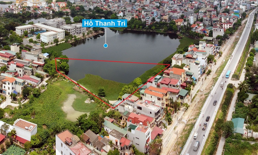 Một phần hồ Thanh Trì sắp bị san lấp.