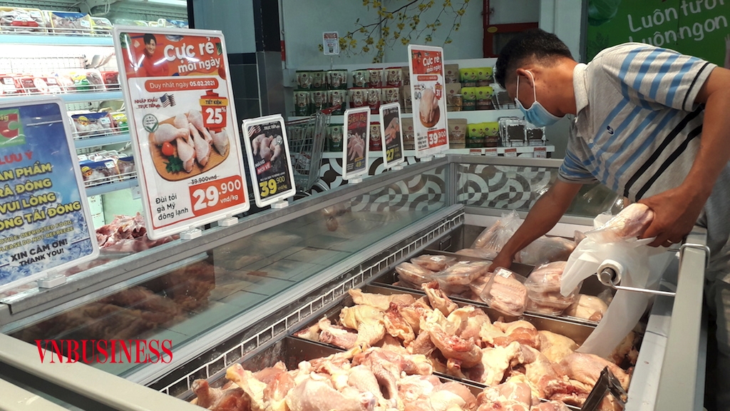 Người tiêu dùng có xu hướng chọn thịt nhập giá rẻ là thách thức lớn cho ngành chăn nuôi trong nước vốn còn nhiều điểm yếu cốt tử.
