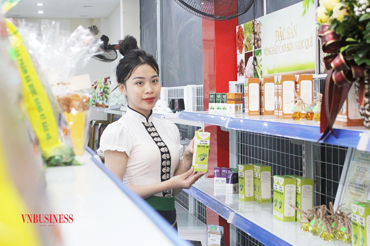 Cửa hàng của HTX An Khánh được kỳ vọng là một điểm nối giới thiệu đặc sản OCOP Tây Bắc đến người tiêu dùng.