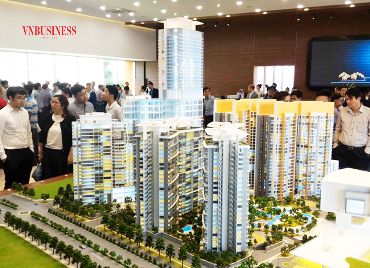 Giá bất động sản thứ cấp đang giảm cục bộ, trong khi giá sản phẩm sơ cấp vẫn liên tục đội lên.