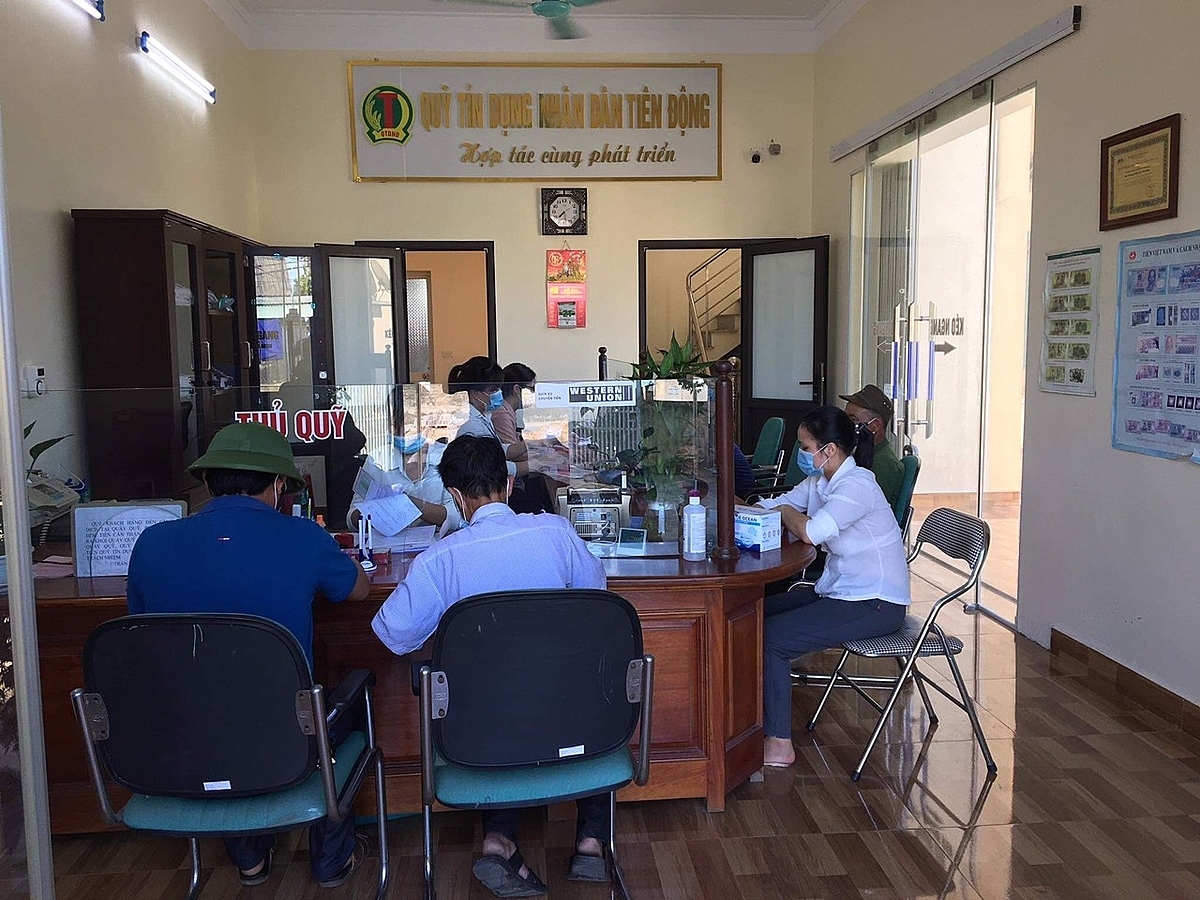 Quỹ tín dụng nhân dân giúp thành viên, người dân giải quyết khó khăn về vốn để phát triển sản xuất, giảm nghèo.