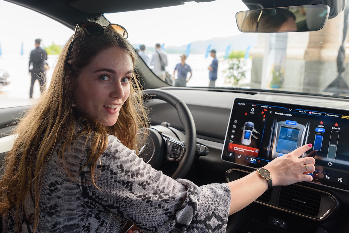 Sự thoải mái trong khoang lái, cảm giác sang trọng từ những chi tiết nhỏ nhất là điều VF 8 gây ấn tượng với người dùng thế giới.