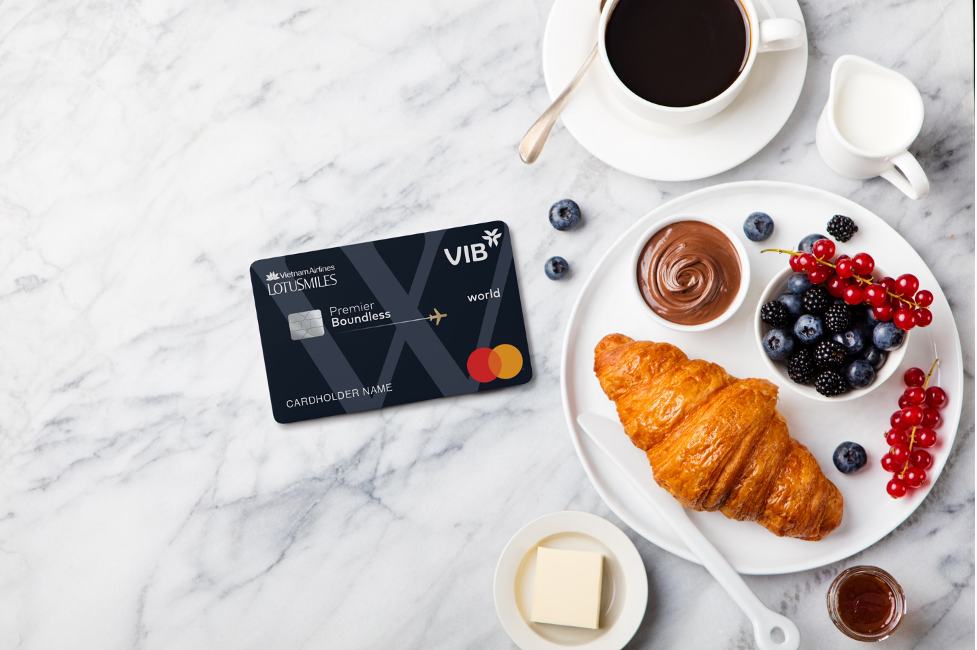 Mang theo thẻ tín dụng VIB để hưởng ưu đãi trên suốt hành trình.