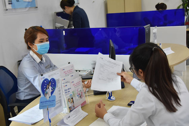 Hỗ trợ tín dụng cho công nhân tại các khu công nghiệp là hết sức cần thiết nhằm ngăn chặn tín dụng đen