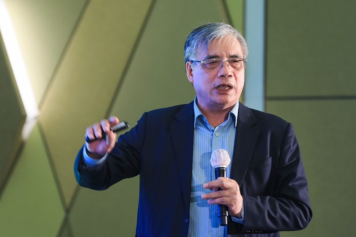 PGS.TS Trần Đình Thiên – Nguyên Viện trưởng Viện Kinh tế Việt Nam.