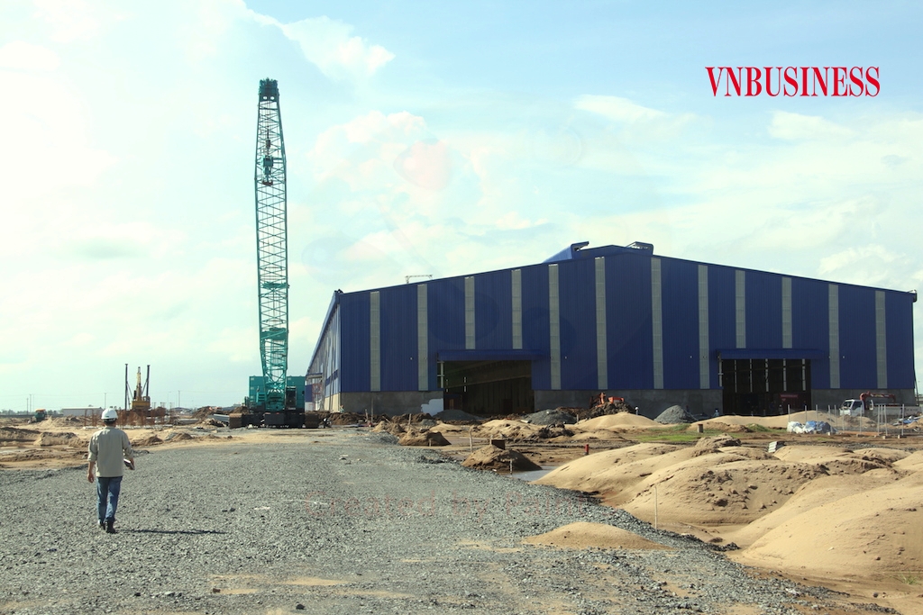 Điểm yếu cố hữu ở một số chỉ số về môi trường kinh doanh và năng lực cạnh tranh vẫn còn chậm cải thiện, sụt giảm và thua sút so với các vùng khác trong cả nước khiến cho việc thu hút đầu tư của vùng ĐBSCL càng khó chuyển biến tích cực.