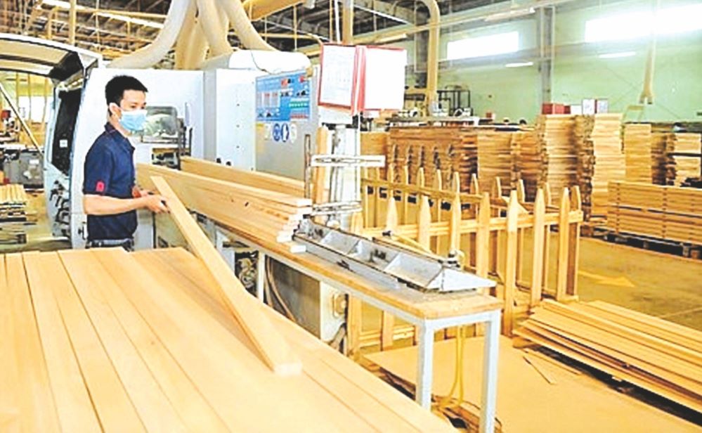 Trung Quốc là một trong 3 thị trường xuất khẩu gỗ lớn nhất của Việt Nam, luôn đạt tỷ trọng từ 10 - 12% tổng kim ngạch xuất khẩu các mặt hàng gỗ (Ảnh: Int)