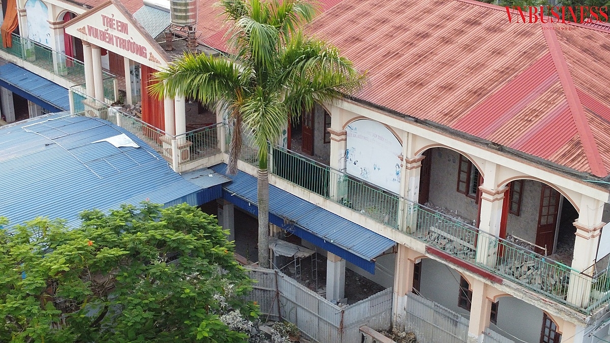 UBND xã đã yêu cầu tạm dừng thi công.