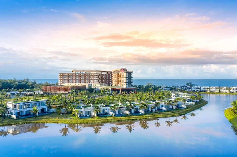 Vẻ đẹp yên bình của khu nghỉ dưỡng Mövenpick Resort Waverly Phú Quốc.