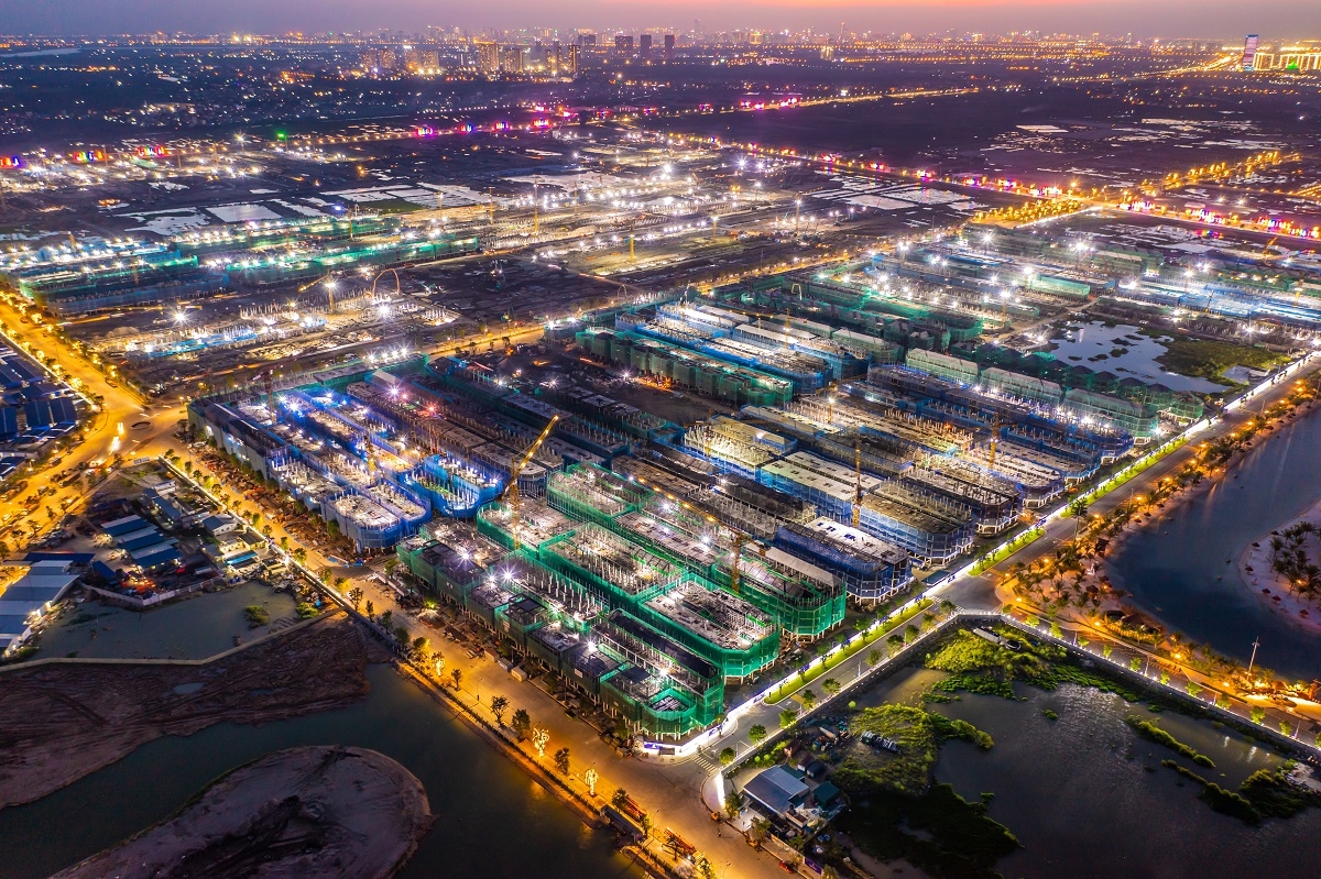 Vinhomes Ocean Park 2 – The Empire được kỳ vọng là sẽ mang “sóng thủ đô” khuấy động thị trường phía Nam.