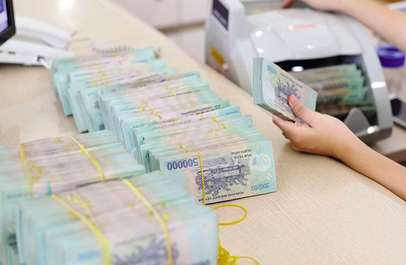 Doanh nghiệp ở nhiều ngành nghề thừa nhận đang gặp khó vì giảm thanh khoản, khó tiếp cận nguồn vốn tín dụng.