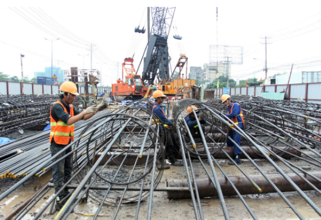Thủ tướng yêu cầu có các giải pháp quyết liệt, hiệu quả nhằm tháo gỡ khó khăn, vướng mắc thúc đẩy giải ngân vốn đầu tư công năm 2022 (Ảnh minh họa: Int)