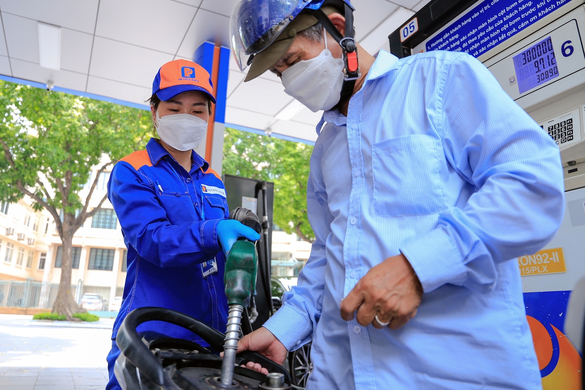 Tính đến nay, giá xăng dầu đã trải qua 22 lần điều chỉnh giá.