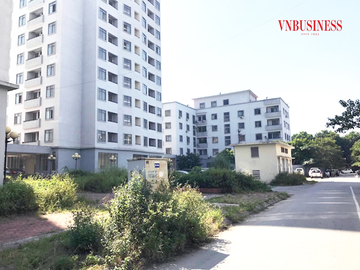 Hàng chục nghìn tỷ chôn vào các dự án nhà ở tái định cư bỏ hoang hoặc ít người về ở vẫn đang chờ được đánh thức